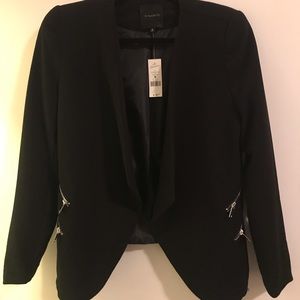 Black blazer with zipper detail